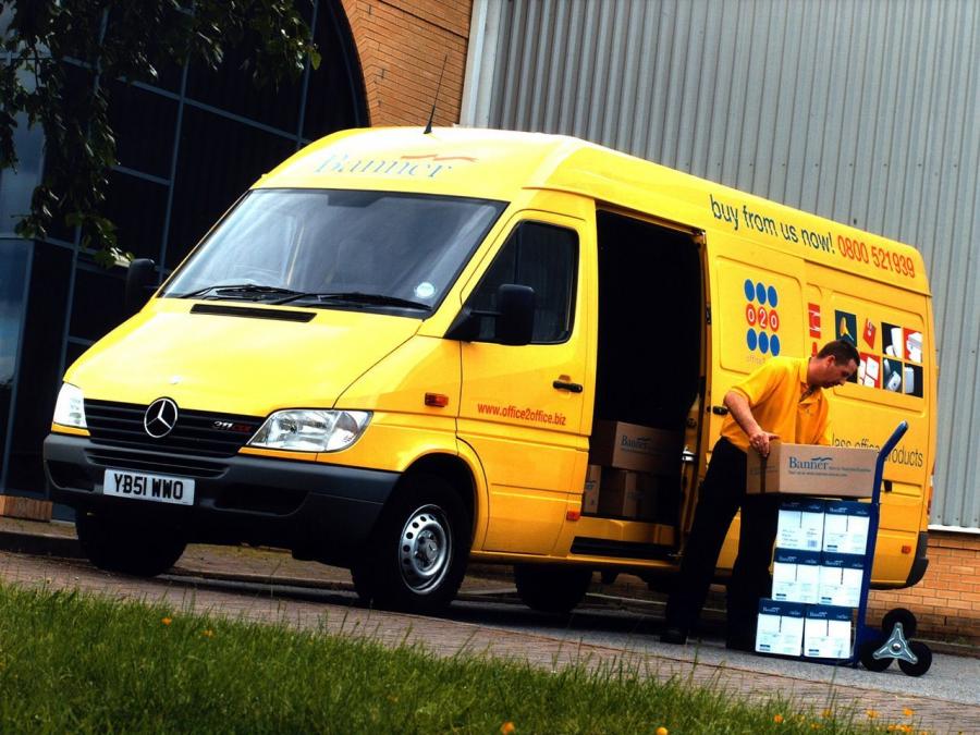  Mercedes-Benz Sprinter Van 2000 года  (UK) (фото 2 из 11)